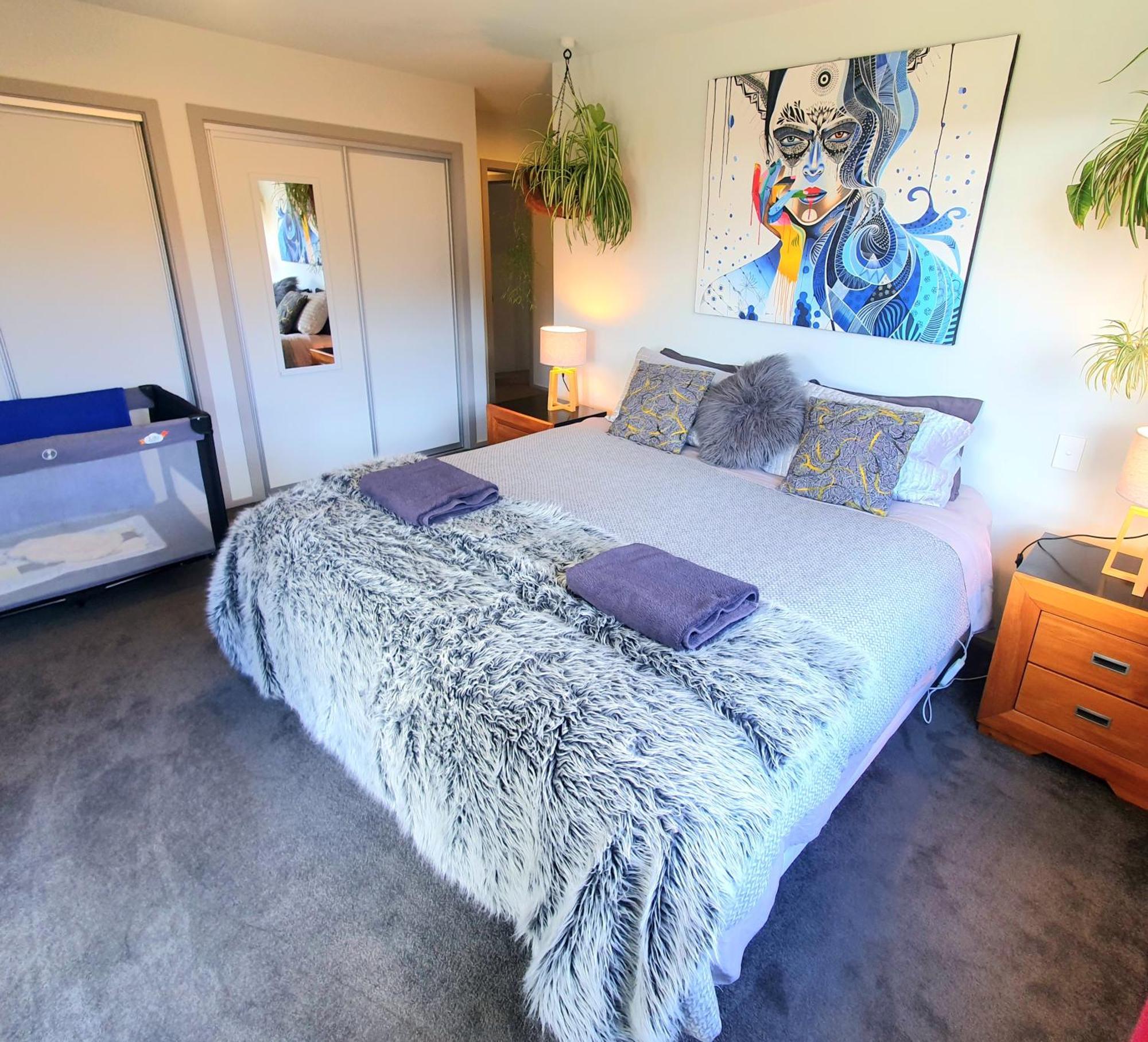 Hawea Heaven: Superking Beds + Hot Tub + Mountain Villa Уанака Екстериор снимка